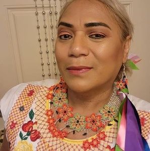 Meet your Posher, Juana